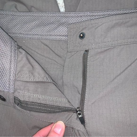 L.L. Bean Crop Pants Women’s Size 10 US Tan Khaki Nylon Hiking Capris‎ Ripstop - Picture 7 of 7